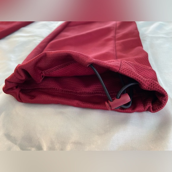 Nike Dri-Fit track pants/jogger’s burgundy & white size Small. Used - Picture 4 of 7